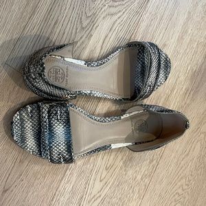 Tory Burch Savannah Snakeskin print Flat Sandals